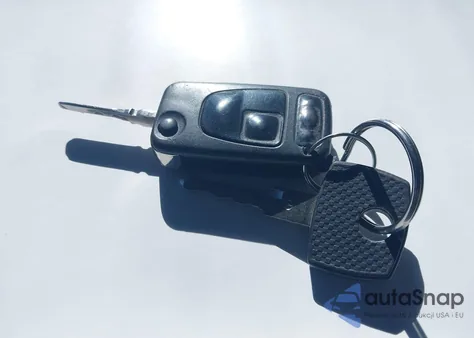 2011 Mercedes-Benz Sprinter 2500 High Roof from USA, damaged, VIN WD3PE8CB4B5595009